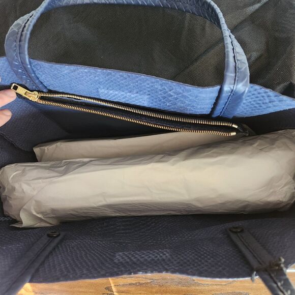 Large Leather Navy Tote Python Designer 100% Leather Ampersand As Apostrophe NWT - Picture 13 of 14